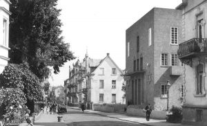 Bad Nauheim: Synagoge/synagogue (rechts/right)