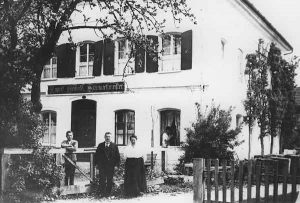 Waging am See: Seibold Haus - das Foto stammt aus dem Jahr 1920 | Seibold House - the photo dates from the year 1920