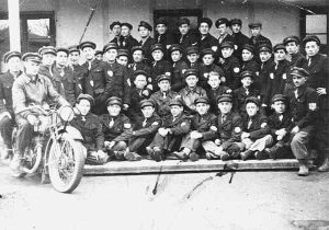 Mitglieder der jüdischen Lager-Polizei in Ziegenhain | Members of the Jewish camp Police in Ziegenhain